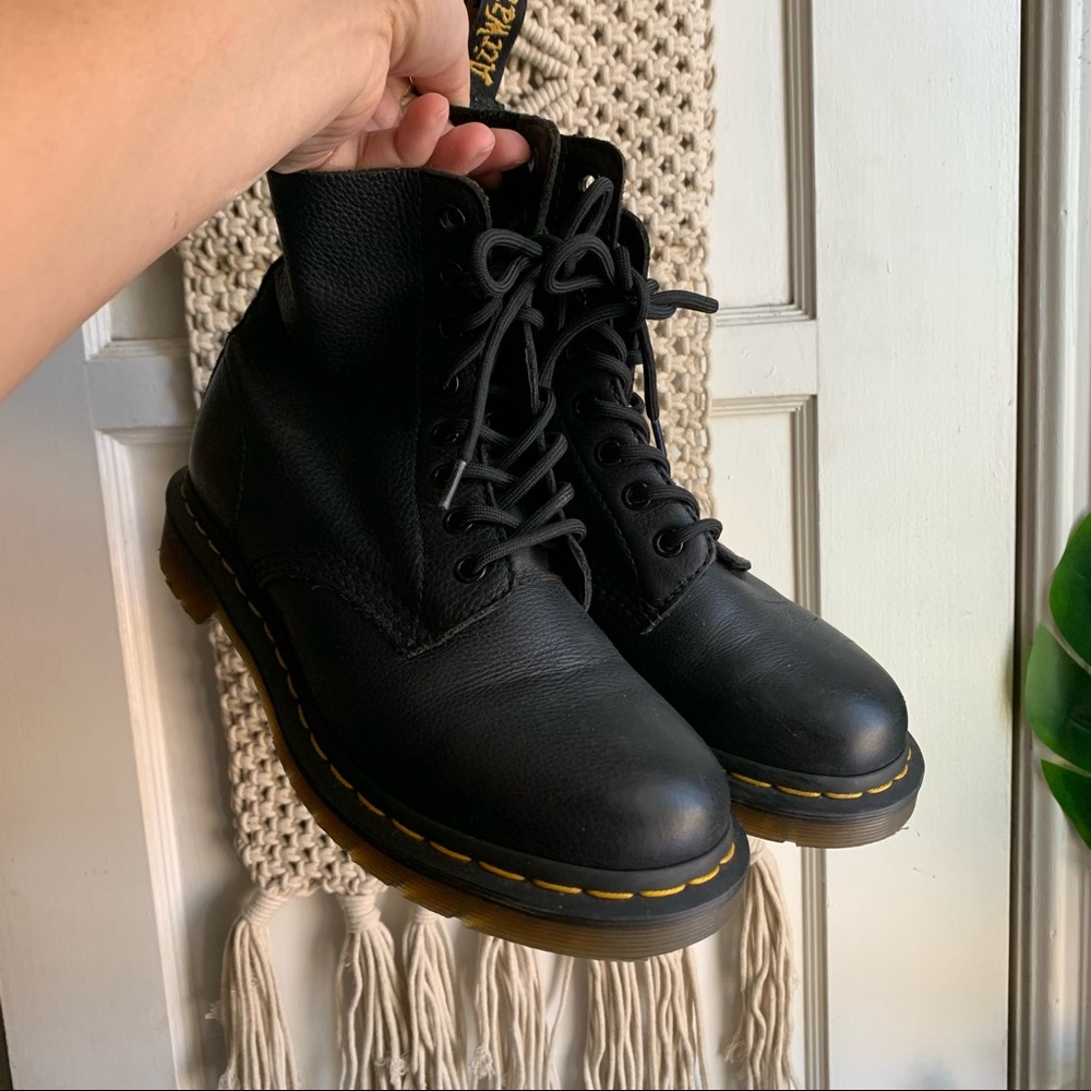 1460 Pascal Virginia Leather Combat Boots